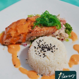 Salmon with wakame, rice and avocado salad